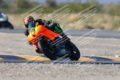 media/Feb-11-2024-CVMA (Sun) [[883485a079]]/Race 17 Amateur Supersport Middleweight/